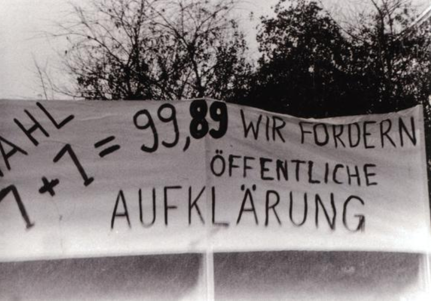 Transparent "Öffentliche Aufklärung"