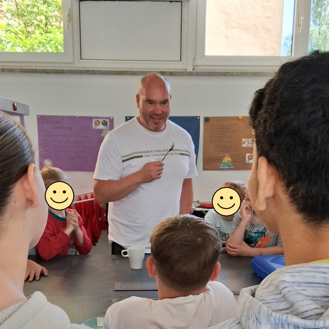 Forschungsassistenten bei der Arbeit - Teil II