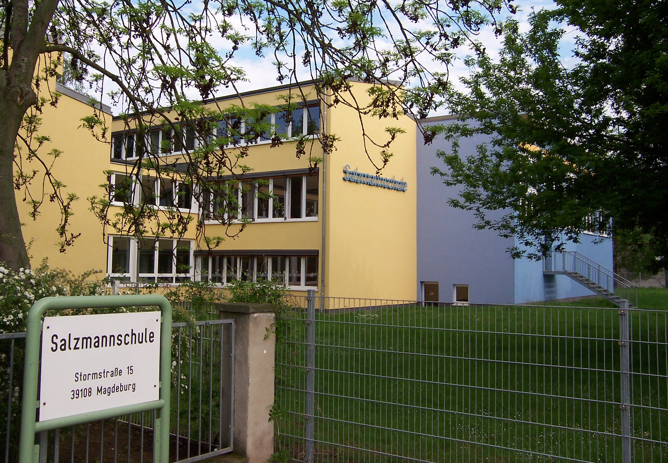 Schulgebäude
